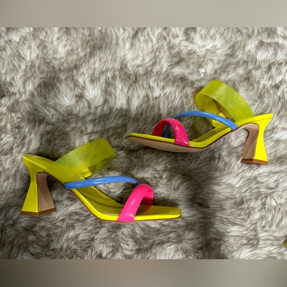 Marc Fisher - Summer Sandals - Picture 6 of 6